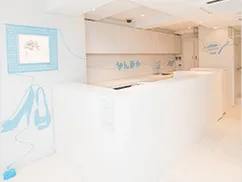 Stylish Stores Designed for Privacy